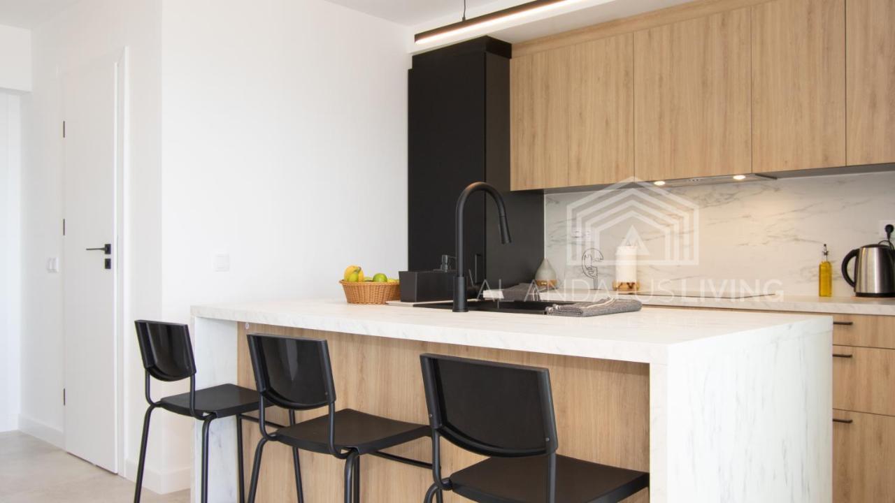 Ferienwohnung Panoramic Sea Views And Direct Access To The Beach From The Community In Torrenueva Málaga Exterior foto