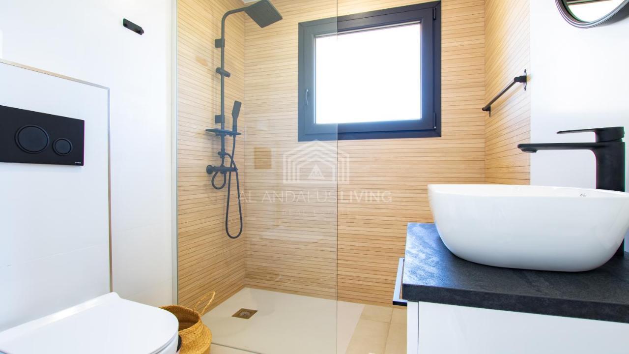 Ferienwohnung Panoramic Sea Views And Direct Access To The Beach From The Community In Torrenueva Málaga Exterior foto