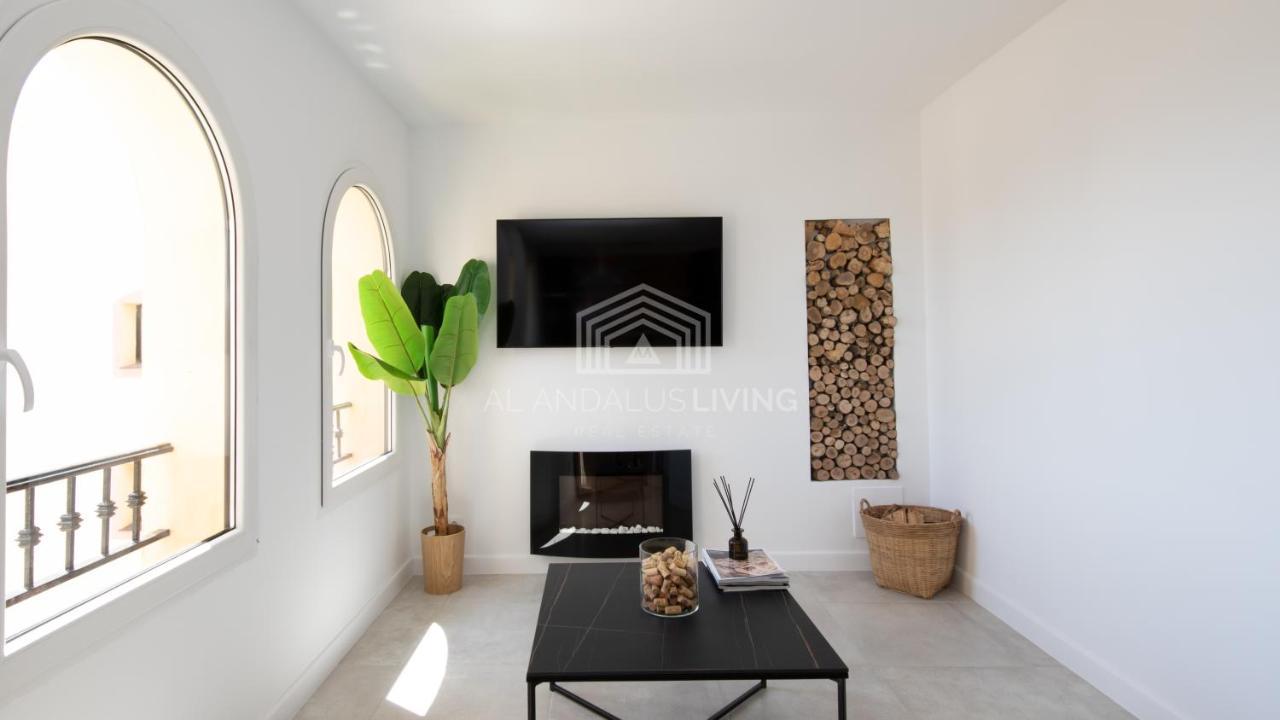 Panoramic Sea Views And Direct Access To The Beach From The Community In Torrenueva Málaga Exterior foto